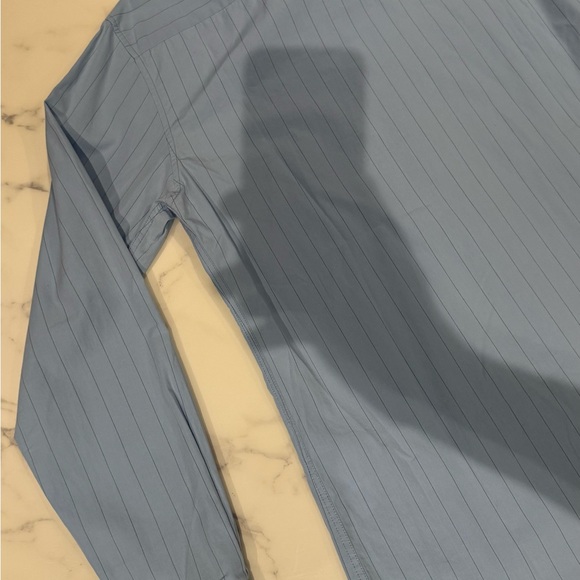 Sandro Classic Fit Blue Pinstriped Shirt 
Size L (fits like a medium) - Picture 8 of 11